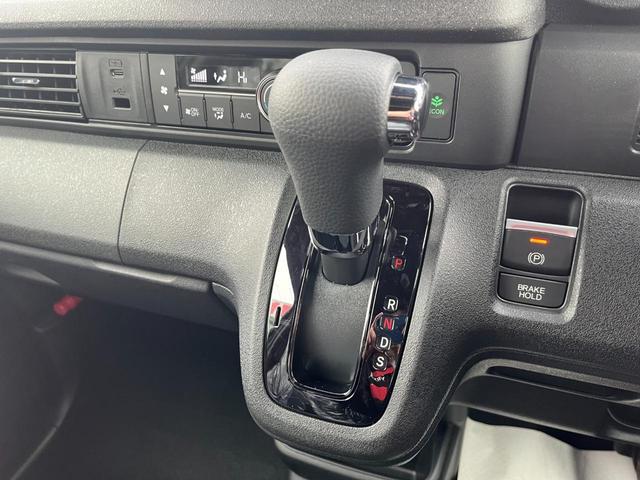 �C�G�X�g�́A�ԗ��̔��A�J�[�V���b�v�A���H��A��^�����H��A�Z���t�X�^���h�ƍL��ȕ~�n�ɗאڂ��Ă���܂��B�����Ȃ��̂���傫�Ȃ��̂܂ŕ��L���Ή��������܂��I