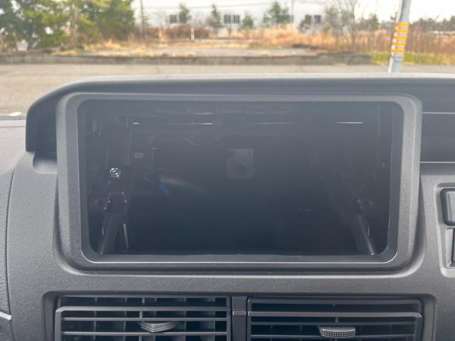 ハイゼットカーゴ ＤＸ　届出済未使用車　ＣＶＴ　衝突被害軽減ブレーキ　障害物センサー　オートハイビーム　アイドリングストップ　オーディオレス仕様　スピーカー付　キーレス（62枚目）