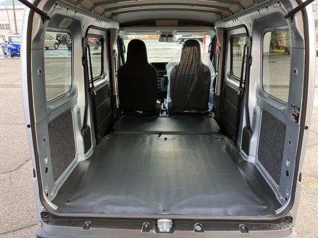 �P�^�P�A�P�^�Q�͓X�܂��x�݂ł��B����ȊO�͒��X������[���P�X���܂ŉc�Ƃ��Ă܂��I���₢���킹�̓��[���������͂��d�b���������I