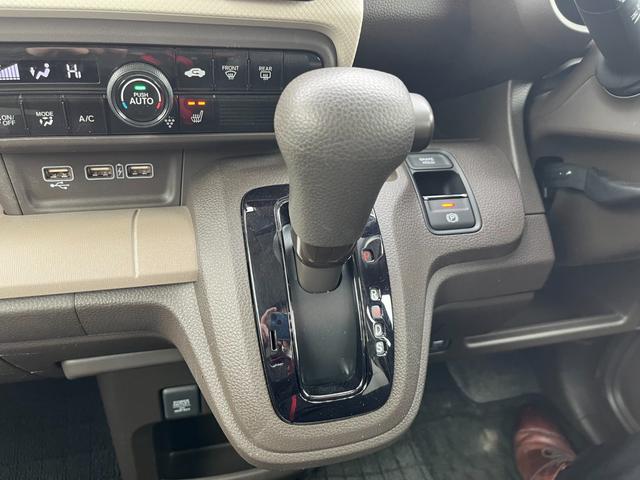 ���Ђ̎d�����͎�ɁA�i�t��ʁA�i�t�����A�i�t�����A�i�t�򕌁A�i�t�{��A�i�t�V���A�t�r�r�V���ȂǂȂǂ��낢��ȂƂ��납��d����܂��I