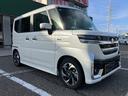 スペーシアカスタム ハイブリッドＸＳ　４ＷＤ　試乗車ＵＰ　全方位モニター付メモリーナビ　フルセグＴＶ　スズキセーフティーサポート　アダプティブクルーズコントロール　両側パワスラ　ＬＥＤライト　フォグ　シートヒーター　リヤシートオットマン（8枚目）