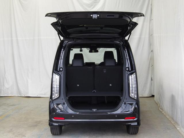 ラゲッジスペースも充分な広さです♪