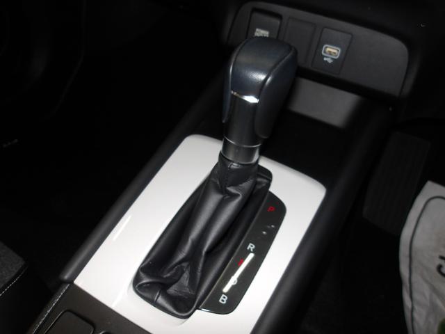 フィット ｅ：ＨＥＶホーム　ギャザズメモリーナビ（9枚目）