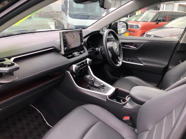 ＲＡＶ４ Ｇ　Ｚパッケージ　サンルーフ　９インチナビＴＶ　３６０°カメラ（7枚目）
