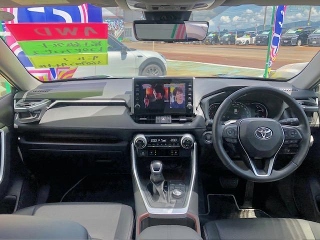 ＲＡＶ４ Ｇ　Ｚパッケージ　サンルーフ　９インチナビＴＶ　３６０°カメラ（8枚目）