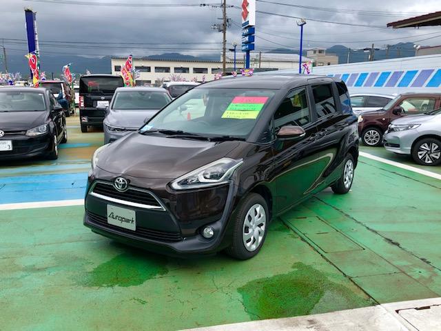 シエンタ Ｘ　４ＷＤ　メモリーナビＴＶ　リアモニター　バックカメラ　パワースライドドア　ＬＥＤヘッドライト　寒冷地仕様（2枚目）