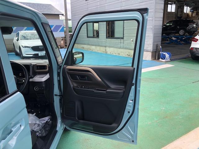 スペーシア ハイブリッドＸ　４ＷＤ　届出済未使用車　両側パワースライドドア　オットマン付リアシート　レーダーブレーキ　シートヒーター　サーキュレーター　スマートキー　盗難防止システム　衝突安全ボディ　電格ミラー　ＥＳＰ（19枚目）