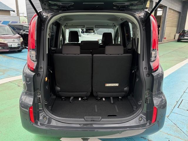 シエンタ ハイブリッドG 8インチナビ バックカメラ ETC 両側パワースライドドア LEDヘッドライト トヨタセーフティセンス 7人乗り(16枚目)