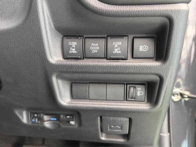 シエンタ ハイブリッドG 8インチナビ バックカメラ ETC 両側パワースライドドア LEDヘッドライト トヨタセーフティセンス 7人乗り(21枚目)