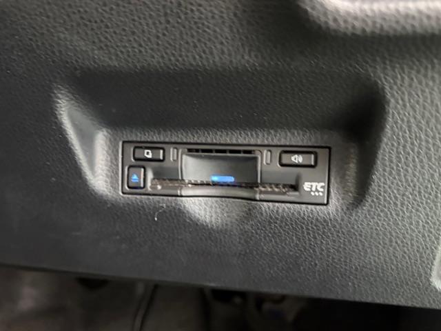 シエンタ ハイブリッドG 8インチナビ バックカメラ ETC 両側パワースライドドア LEDヘッドライト トヨタセーフティセンス 7人乗り(22枚目)