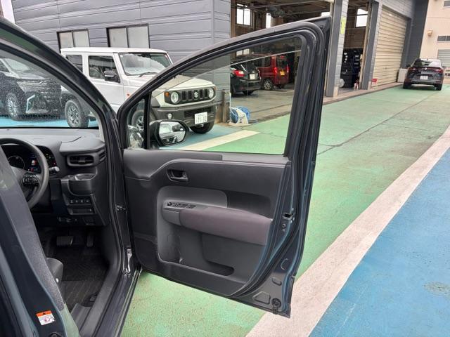 シエンタ ハイブリッドG 8インチナビ バックカメラ ETC 両側パワースライドドア LEDヘッドライト トヨタセーフティセンス 7人乗り(26枚目)