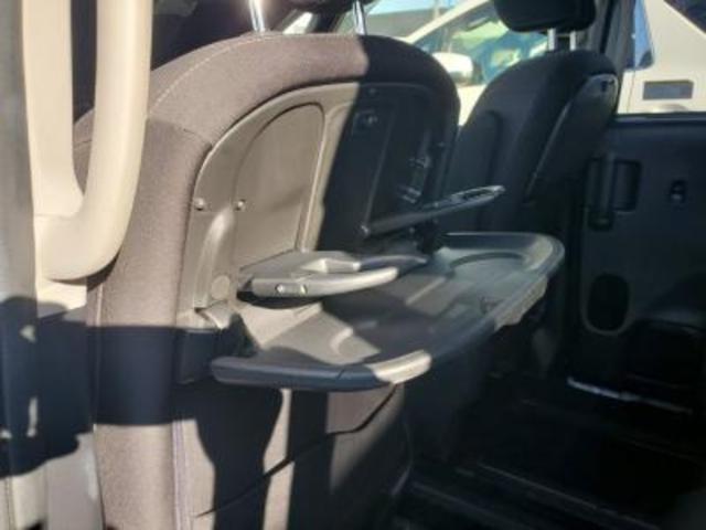 セレナ ハイウェイスターV 10インチナビTV アラウンドビューモニター(5枚目)