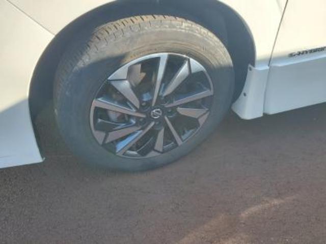 セレナ ハイウェイスターV 10インチナビTV アラウンドビューモニター(20枚目)