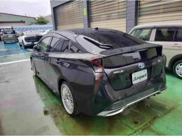 プリウス Ｓ　フルエアロ　メモリーナビＴＶ（2枚目）