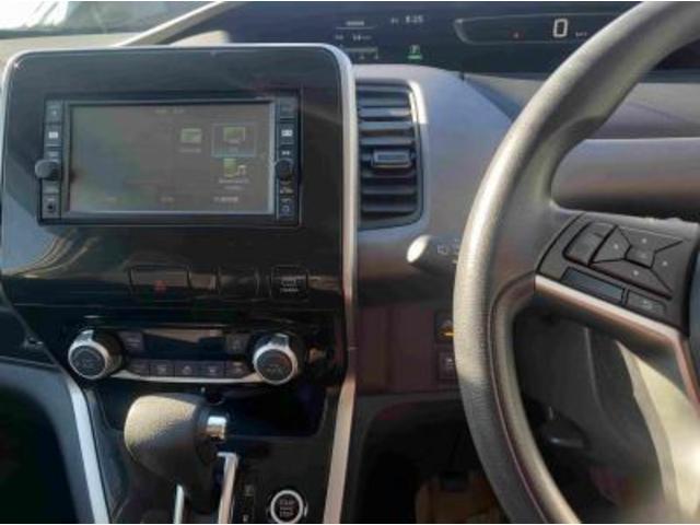 セレナ Ｓ　メモリーナビＴＶ　アラウンドビューモニター　エマージェンシーブレーキ　パワースライドドア　クルーズコントロール（5枚目）