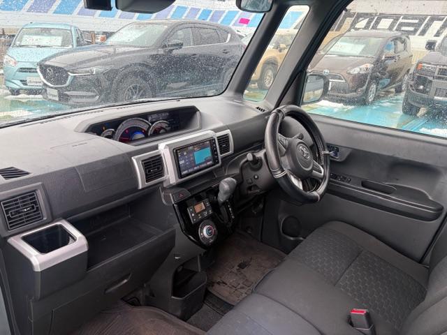 ピクシスメガ Ｇターボ　ＳＡＩＩＩ　地デジメモリーナビ　バックカメラ　ＥＴＣ（5枚目）