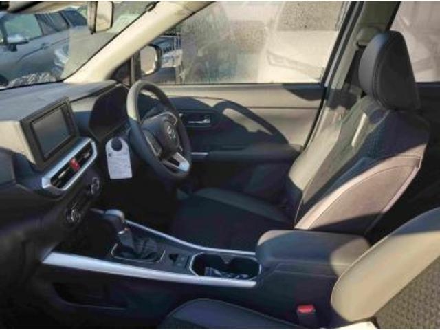 ロッキー プレミアムＧ　地デジメモリーナビ　パノラマカメラ　純正アルミ　ＬＥＤヘッドライト（3枚目）