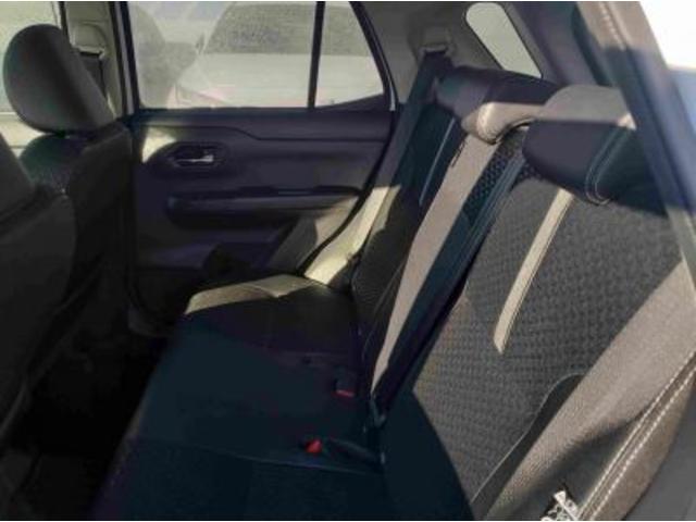 ロッキー プレミアムＧ　地デジメモリーナビ　パノラマカメラ　純正アルミ　ＬＥＤヘッドライト（4枚目）