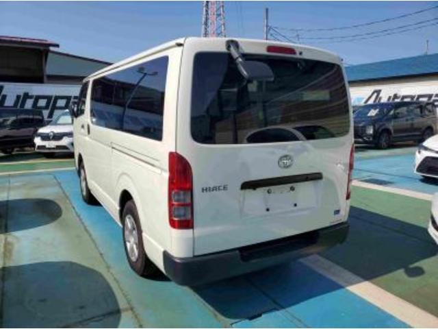 ハイエースバン ロングＤＸ　９人乗り　フルタイム４ＷＤ　ディーゼルターボ（2枚目）