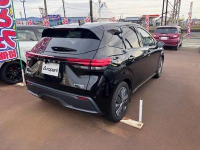 ノート Ｓ　ＦＯＵＲ　４ＷＤ　メモリーナビ　バックカメラ　ＥＴＣ　スマートキー　シートヒーター　エマージェンシーブレーキ（2枚目）