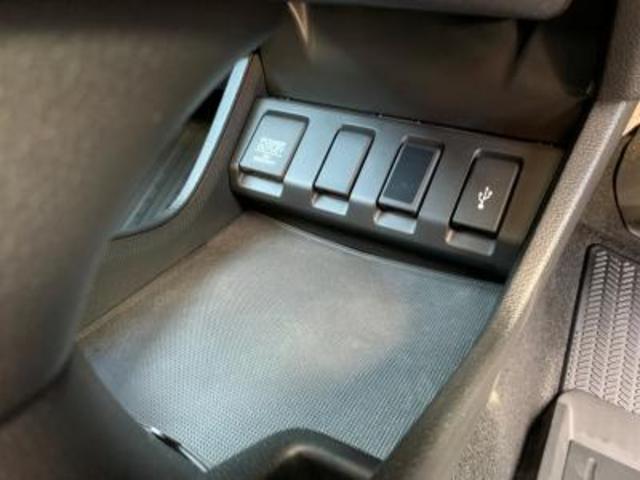 ヴェゼル ハイブリッドＸ・ホンダセンシング　メモリーナビＴＶ　バックカメラ　ＥＴＣ　シートヒーター　ホンダセンシング（14枚目）