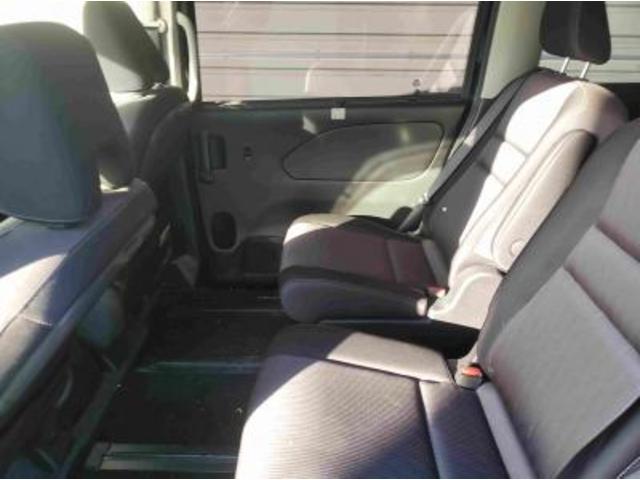 セレナ ｅ－パワー　ハイウェイスターＶ　１０インチナビＴＶ　アラウンドビューモニター　両側パワースライドドア（4枚目）