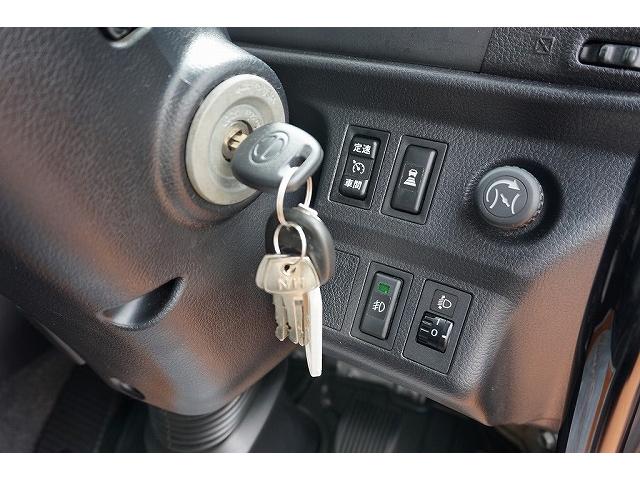 国産車その他 プロフィア １３ ８ｔ ４軸 電動アルミウイング ｒエアサス ｒ観音扉 床フック９対 タカラポストｂ付五方開 1034 0万円 平成29年 17年 新潟県 中古車 価格 Com