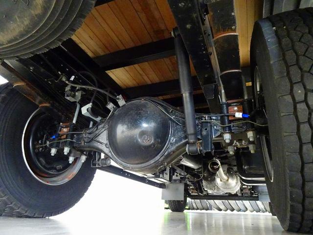 エルフトラック 高床 4t ワイドロング 平ボデー 三方開 床板アピトン張り替え ボデー横ねた鉄製 キーレス(不良) 左電格ミラー ETC アイドリングストップ フォグランプ トラクションコントロール 室内蛍光灯(不灯)(37枚目)