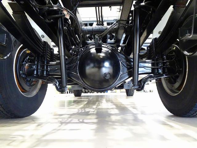 ヒノレンジャー 　３．６ｔ　標準ベッド付　アームロール　キャブバックステップ付　作業灯１個　集中ドアロック　左電格ミラー　ＥＴＣ２．０　坂道発進補助装置　フォグランプ　室内蛍光灯／カーテン（41枚目）