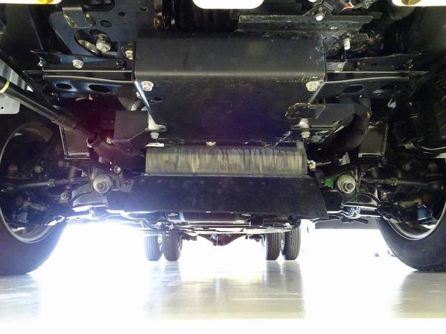 ダイナトラック Ｗキャブフルジャストロー　１．２５ｔ　４ＷＤ　Ｗタイヤ　三方開　前立て鳥居ステンレス張り／鳥居作業灯２個　リアアオリチェーン２個　車線逸脱警報装置　トラクションコントロール　リアヒーター（45枚目）
