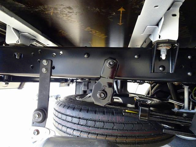 ダイナトラック Ｗキャブフルジャストロー　１．２５ｔ　４ＷＤ　Ｗタイヤ　三方開　前立て鳥居ステンレス張り／鳥居作業灯２個　リアアオリチェーン２個　車線逸脱警報装置　トラクションコントロール　リアヒーター（48枚目）
