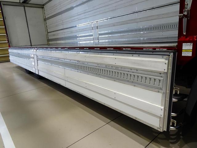 プロフィア 　１２ｔ　３軸　６×２　リアエアサス　低温冷凍ウイング　－３５度設定　－０度確認　右シャシ中央サブエンジン／スタンバイ付　五方開　セイコーラック　床ステンレス　ジョロダーレール　ラッシング２段　水抜き穴（34枚目）