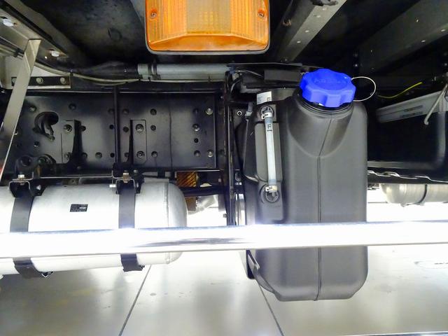 プロフィア 　１２ｔ　３軸　６×２　リアエアサス　低温冷凍ウイング　－３５度設定　－０度確認　右シャシ中央サブエンジン／スタンバイ付　五方開　セイコーラック　床ステンレス　ジョロダーレール　ラッシング２段　水抜き穴（40枚目）