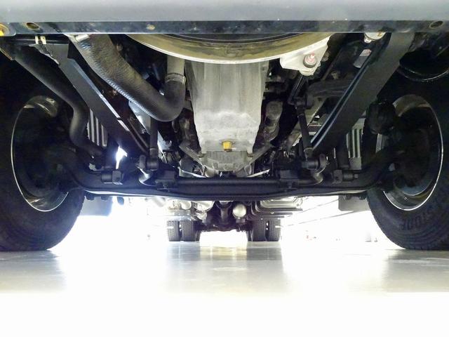 プロフィア 　１２ｔ　３軸　６×２　リアエアサス　低温冷凍ウイング　－３５度設定　－０度確認　右シャシ中央サブエンジン／スタンバイ付　五方開　セイコーラック　床ステンレス　ジョロダーレール　ラッシング２段　水抜き穴（45枚目）