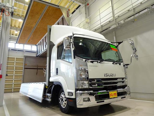 フォワード 　２．５５ｔ　ワイドベッド付　アルミウイング　リア上部跳ね上げ式／下部フルゲート１０００ｋｇ付　長：１５９ｃｍ　有効幅：２１９ｃｍ　リモコン付　床フック８対　ラッシング２段　エアサスシート（30枚目）