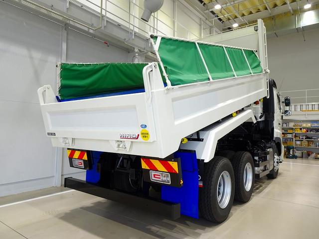 プロフィア 　９ｔ　３軸　２デフ　ダンプ　自動シート付　前立てプロテクターはしご／作業灯　左電格ミラー／ヒーター／左右電動角度調整　エアサスシート／肘掛け　Ｔ／Ｍリターダ　デフロック（29枚目）