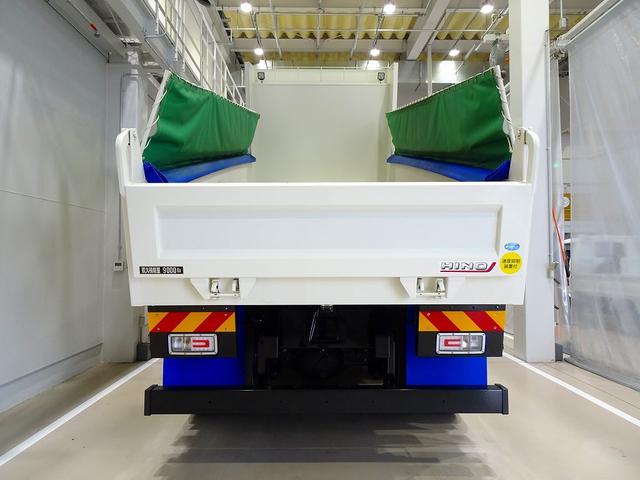 プロフィア 　９ｔ　３軸　２デフ　ダンプ　自動シート付　前立てプロテクターはしご／作業灯　左電格ミラー／ヒーター／左右電動角度調整　エアサスシート／肘掛け　Ｔ／Ｍリターダ　デフロック（31枚目）