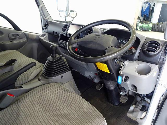 デュトロ セミロング全低床ターボ　２ｔ　４ＷＤ　ＦＪＬ　標準セミロング　タダノ４段クレーン付（5枚目）