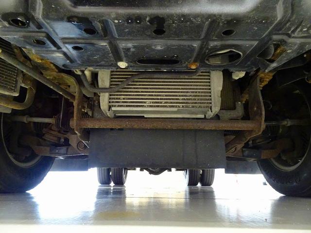 デュトロ セミロング全低床ターボ　２ｔ　４ＷＤ　ＦＪＬ　標準セミロング　タダノ４段クレーン付（35枚目）