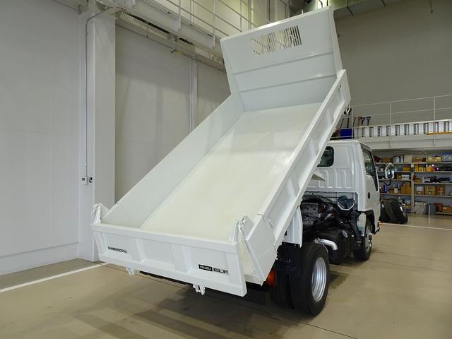 エルフトラック 　３ｔ　４Ｎｏ．　ＦＦＬ　強化ダンプ　三方開　前立てプロテクターアングル補強加工　集中ドアロック　坂道発進補助装置　トラクションコントロール（22枚目）