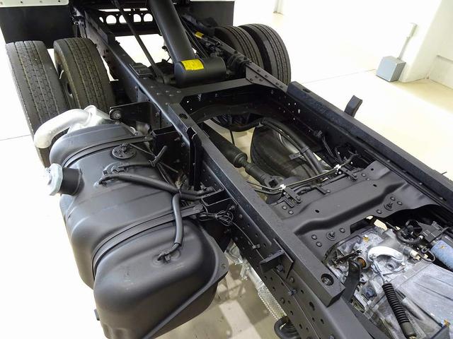 エルフトラック 　３ｔ　４Ｎｏ．　ＦＦＬ　強化ダンプ　三方開　前立てプロテクターアングル補強加工　集中ドアロック　坂道発進補助装置　トラクションコントロール（26枚目）