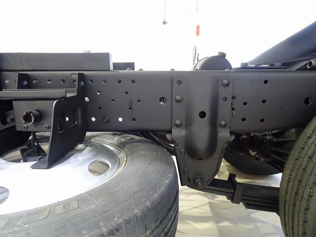 エルフトラック 　３ｔ　４Ｎｏ．　ＦＦＬ　強化ダンプ　三方開　前立てプロテクターアングル補強加工　集中ドアロック　坂道発進補助装置　トラクションコントロール（34枚目）