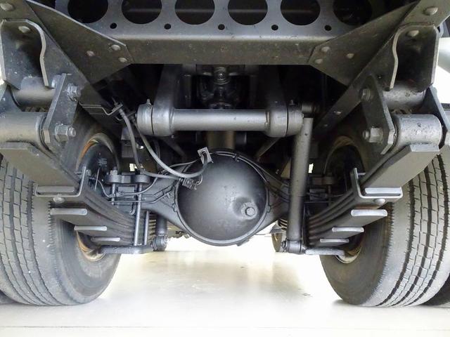 エルフトラック 　３ｔ　４Ｎｏ．　ＦＦＬ　強化ダンプ　三方開　前立てプロテクターアングル補強加工　集中ドアロック　坂道発進補助装置　トラクションコントロール（35枚目）
