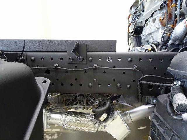 エルフトラック 　３ｔ　４Ｎｏ．　ＦＦＬ　強化ダンプ　三方開　前立てプロテクターアングル補強加工　集中ドアロック　坂道発進補助装置　トラクションコントロール（37枚目）