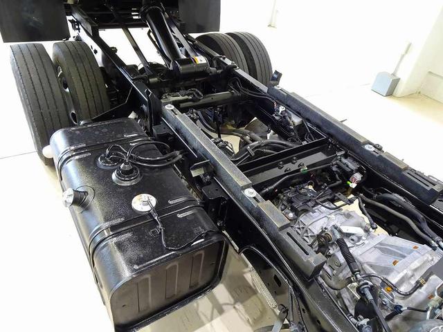 デュトロ 　３ｔ　４ナンバー　ＦＪＬ　強化ダンプ　三方開　集中ドアロック　フォグランプ　トラクションコントロール　電動パーキングブレーキ　室内ＬＥＤ灯（27枚目）