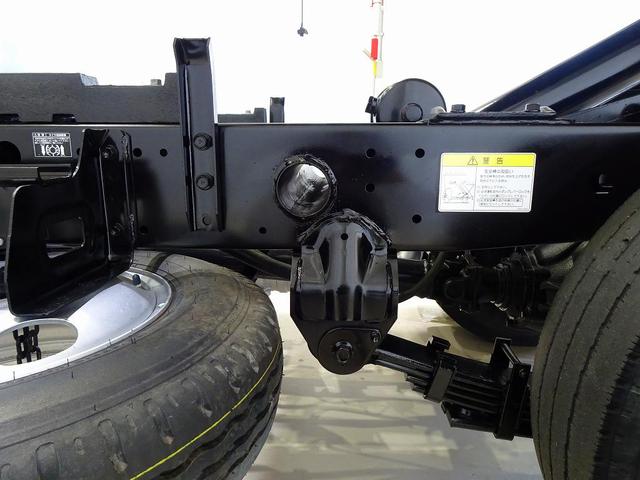 デュトロ 　３ｔ　４ナンバー　ＦＪＬ　強化ダンプ　三方開　集中ドアロック　フォグランプ　トラクションコントロール　電動パーキングブレーキ　室内ＬＥＤ灯（35枚目）