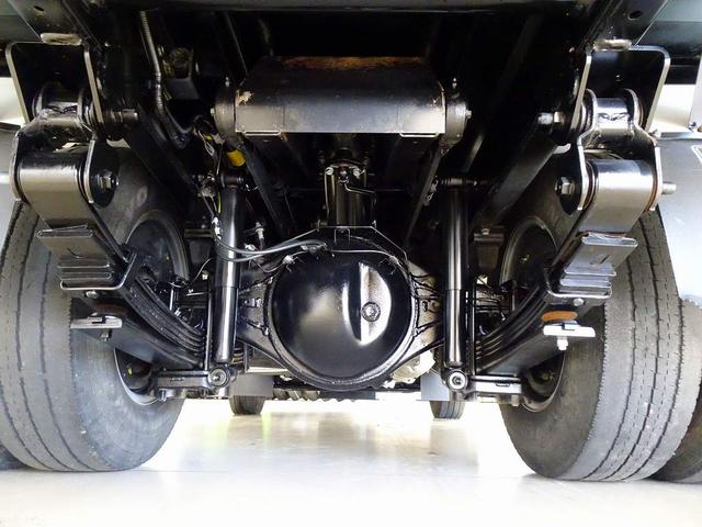 デュトロ 　３ｔ　４ナンバー　ＦＪＬ　強化ダンプ　三方開　集中ドアロック　フォグランプ　トラクションコントロール　電動パーキングブレーキ　室内ＬＥＤ灯（36枚目）