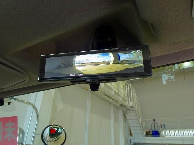 フォワード 　３．７ｔ　標準ベッドレス　アームロール　作業灯２個　キャブバックステップ付　左電格ミラー　ＥＴＣ２．０　ルームミラー式バックモニター　アドブルー　車線逸脱警報装置　トラクションコントロール（13枚目）