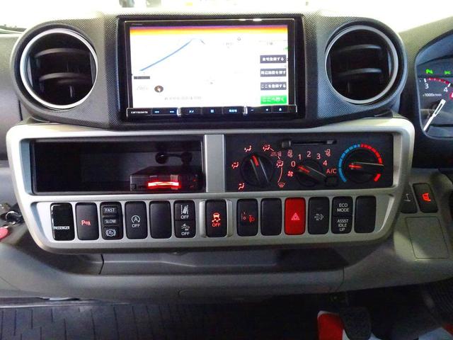 ダイナトラック フルジャストロー 2t 標準セミロング 平ボデー 総重量5t未満 三方開 左右かるがるゲート アオリ三方上部プロテクター付 リアアオリチェーン2個 電動パーキングブレーキ 車線逸脱警報装置 トラクションコントロール(10枚目)