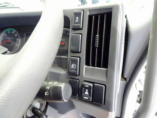 フォワード 　３．７５ｔ　標準ベッドレス　アルミアオリ　平ボデー　リアエアサス　三方開　左右セイコーラック　左右リア支柱脱着可　横ねた１５本　前立て鳥居鉄板張り／丸フック４個　左右床端ラッシングレールフック付（21枚目）